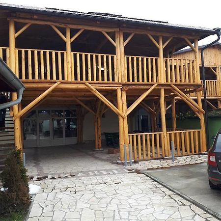 B&B Beli Andjeo Σρέμσκα Μιτρόβιτσα Εξωτερικό φωτογραφία